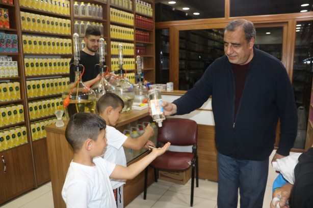 Foto - Bu hatayı birçok kişi yapıyor! Kolonya almanın püf noktaları