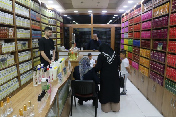 Foto - Bu hatayı birçok kişi yapıyor! Kolonya almanın püf noktaları