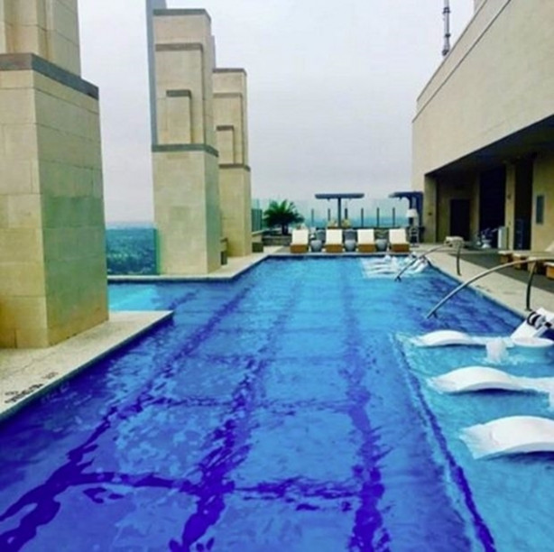 Foto - Bu havuzda sadece cesareti olan yüzebilir! Çünkü...