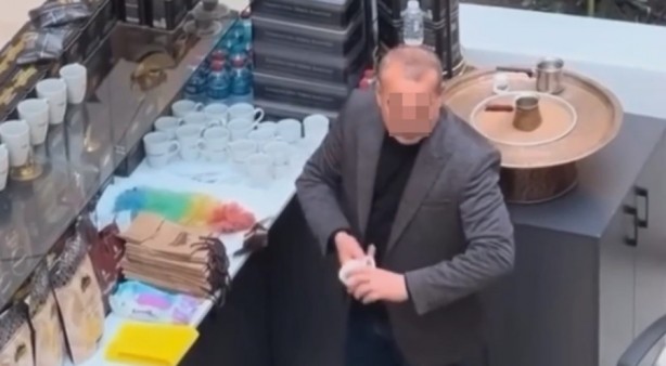 Foto - Bu iğrençlik tutuklanmayı hak etmiyor mu? Belki başka pislikler de yapıyordu