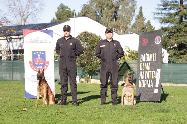 Foto - Bu ikili suçluların kabusu oldu