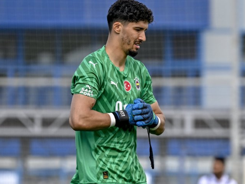 Foto - Bu İngilizlerden hakikaten korkulur... Altay Bayındır sürprizi! İngilizler ilk maçını duyurdu: