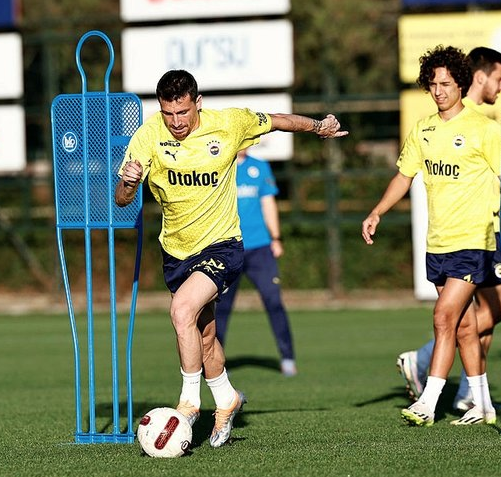 Foto - Bu isimler çok konuşuldu! İşte Fenerbahçe'nin 6 numara adayları... Eğer gerçekleşirse inanılmaz bir olay olur