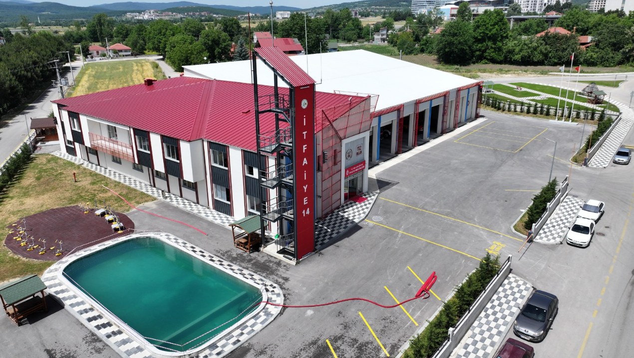 Foto - Tanju Özcan makam aracı almak için İtfaiye aracını sattı