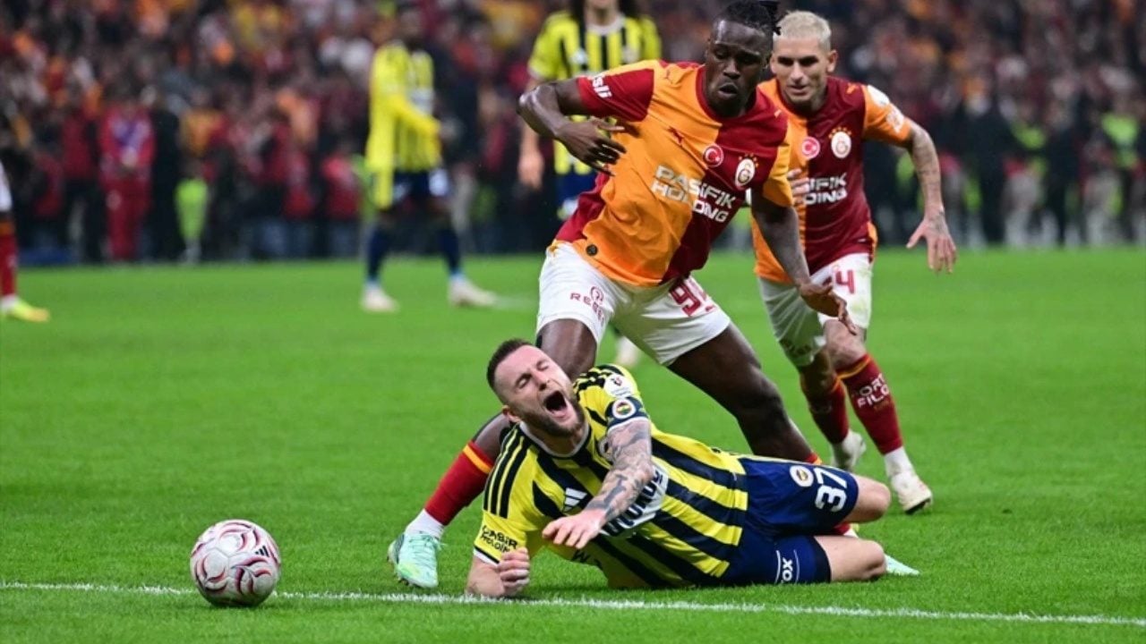 Foto - "Bu kadarı da olmaz, derhal kayyıma gidin!" Fenerbahçe’nin eski hocasından şaşkına çeviren sözler