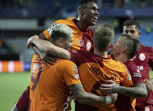 Bu kadarı pes dedirtti! Cim-Bom O yıldızı almak için bir yıldızını gönderecek!