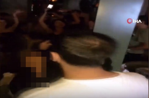 Foto - Bu kadarına da 'pes' artık! Ne maske ne sosyal mesafe! Bu insanlar çıldırmış