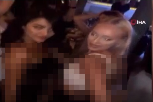 Foto - Bu kadarına da 'pes' artık! Ne maske ne sosyal mesafe! Bu insanlar çıldırmış