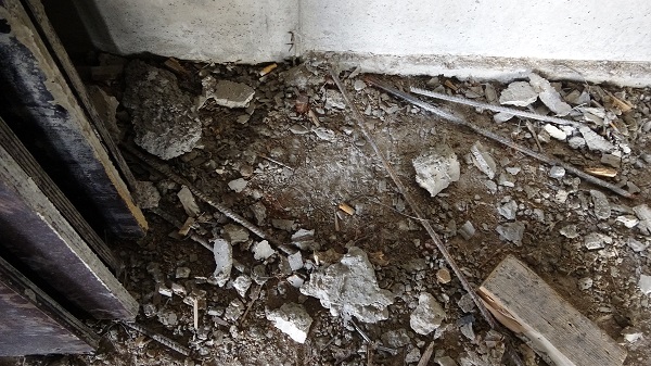 Foto - Bu kadarına da pes! Bakın binanın kirişlerinden ne çıktı