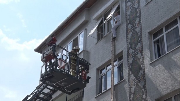 Foto - Bu kadarını Türk filmlerinde göremezsiniz! Bez parçalarıyla öyle bir şey yaptı ki…