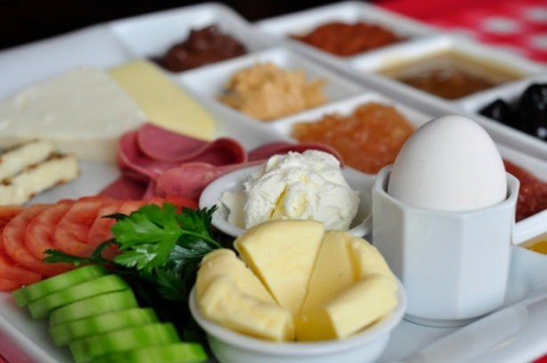 Bu kahvaltılıklar zayıflatıyor!