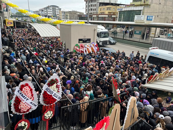 Foto - Bu kalabalık miting için toplanmadı! 