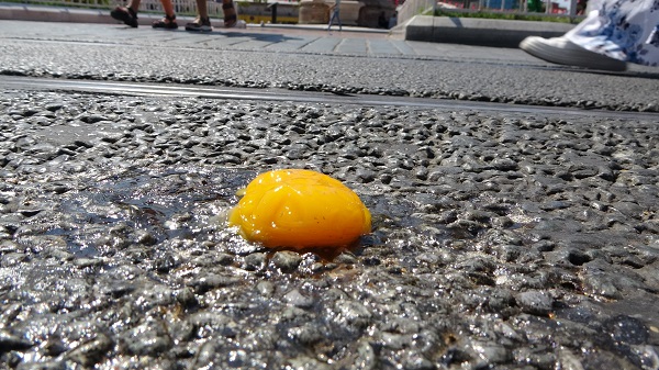 Foto - Bu kareler İstanbul'da çekildi! Asfaltta yumurta pişirdiler