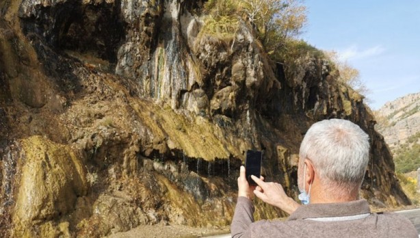 Foto - Bu kayalar sürekli ağlıyor! İlginç görüntüler ortaya çıktı