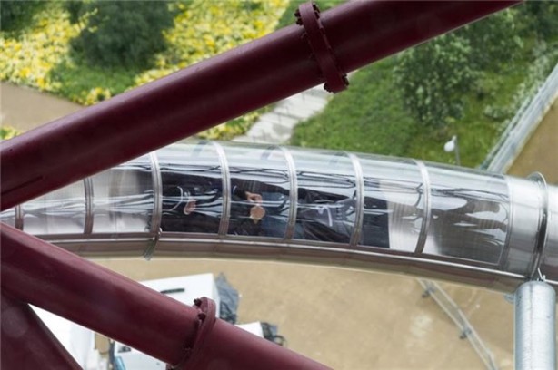 Foto - Bu kaydırak tam tamına 178 metre!