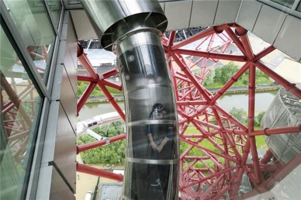 Foto - Bu kaydırak tam tamına 178 metre!