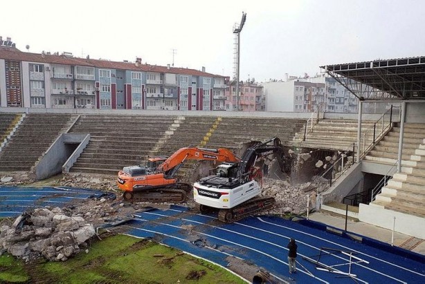 Foto - Bu kez Demokrat Parti kıyameti kopartır mı? Adnan Menderes'in ismini silmek için bakın ne yapmaya başladılar