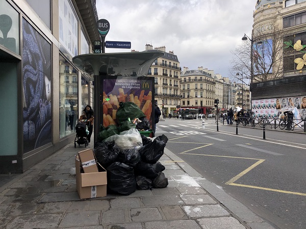 Foto - Bu kez maske takma sebepleri başka! Paris’te bu tablo normalleşti
