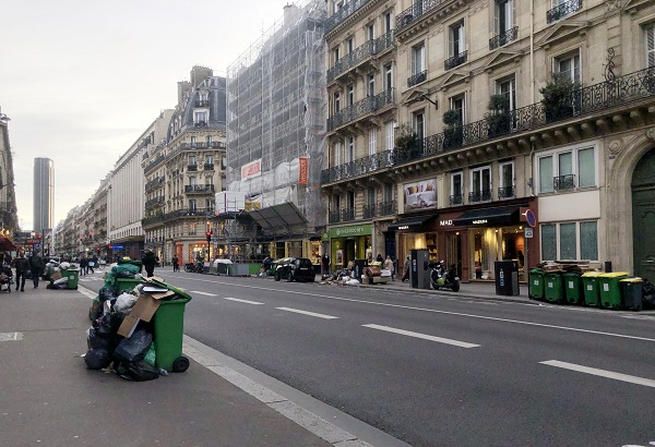 Foto - Bu kez maske takma sebepleri başka! Paris’te bu tablo normalleşti