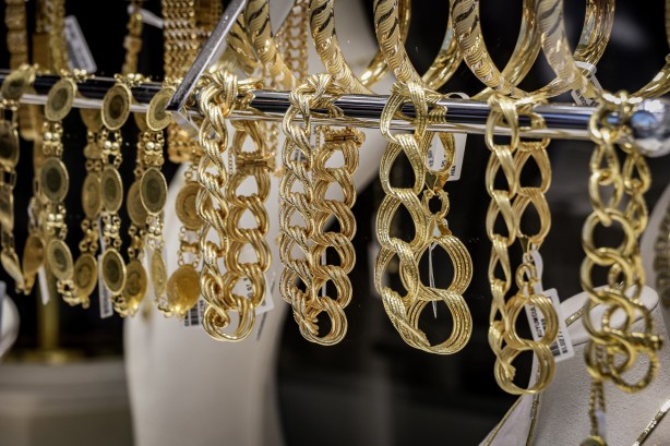 Foto - Son tahmin kuyumculardan geldi! 'Hiç görmedim' deyip açıkladı: Gram altın Ekim ayında o rakamı görecek