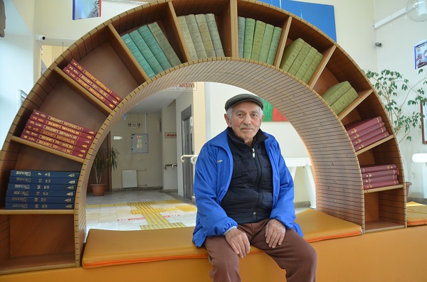 Foto - Bu koku ona iyi geliyor! Emekli öğretmeni ayakta tutan alışkanlık 