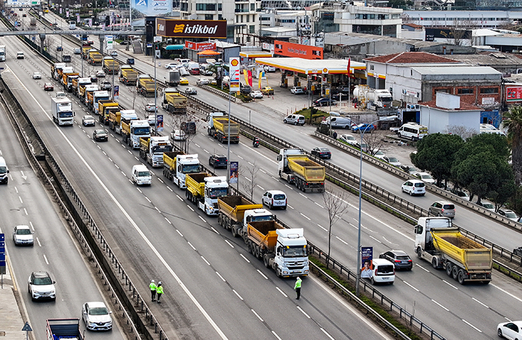 Foto - Bu konvoy Ekrem’e gelsin! İBB sonunda hafriyatçıları da çileden çıkardı 