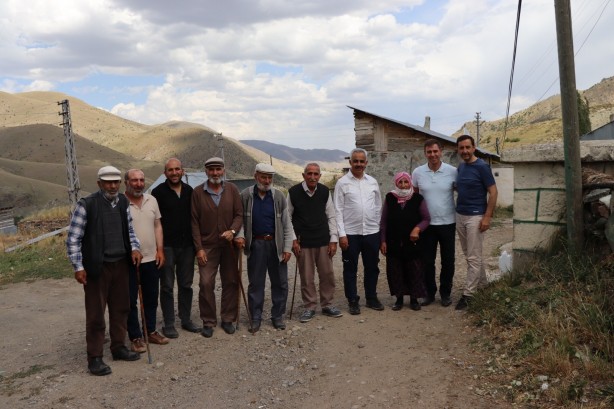 Foto - Bu köy artık Fikriye Nine’den soruluyor! 72 yaşında muhtar oldu