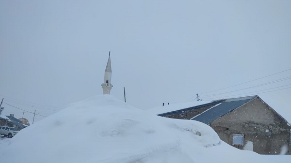 Foto - Bu köy bahara hasret kaldı! 