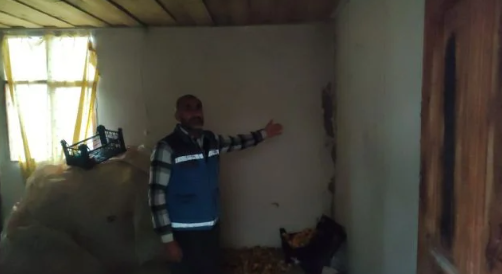 Foto - Bu köyde yaşayanlar evlerini bırakıp kaçmaya başladı