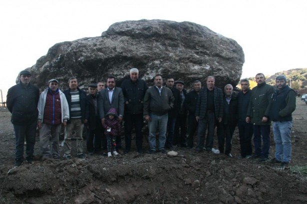 Foto - Bu köye taş yağıyor! Herkes çok tedirgin