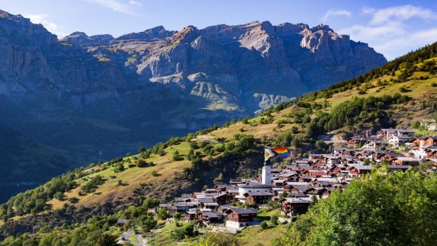 Foto - Bu köye yerleşene bir çuval dolusu para verilecek! Taşınan zengin olacak