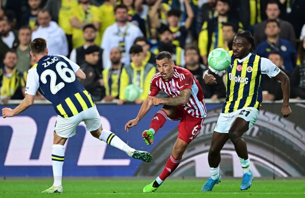 Foto - Bu kritik kararı neden vermedin İsmail Hocam! Şaka mı bu? İsmail Kartal'dan taraftarı kızdıran hata…