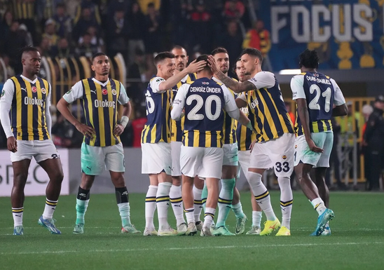 Foto - Bu kritik kararı neden vermedin İsmail Hocam! Şaka mı bu? İsmail Kartal'dan taraftarı kızdıran hata…