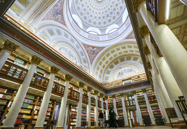 Foto - Bu kütüphane görkemli mimarisiyle dikkat çekiyor