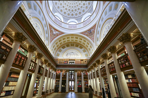 Foto - Bu kütüphane görkemli mimarisiyle dikkat çekiyor