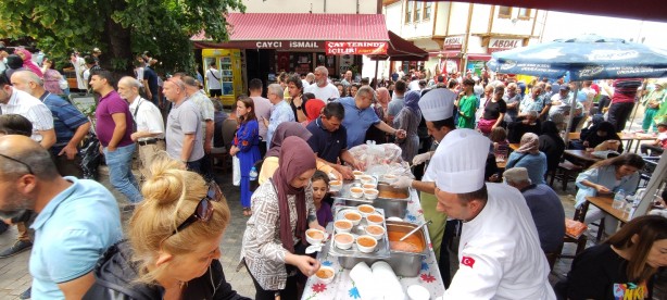 Bu kuyruğun sebebini duyanlar ‘yok artık’ diyor