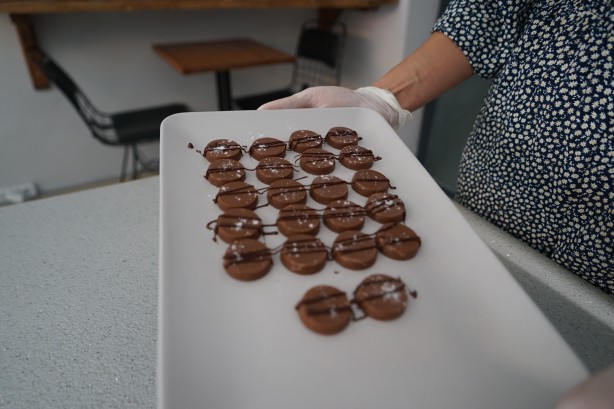 Foto - Bu lezzet başka yerde yok! Bakın neyle çikolata yaptılar