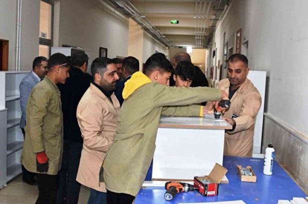 Foto - Bu lise para basıyor! Lise öğrencileri yapıyor, 15 milyon lira kazanılıyor