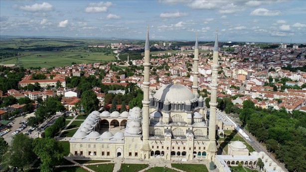 Foto - Bu liste çok konuşulur! Hangi ilde kaç cami var?