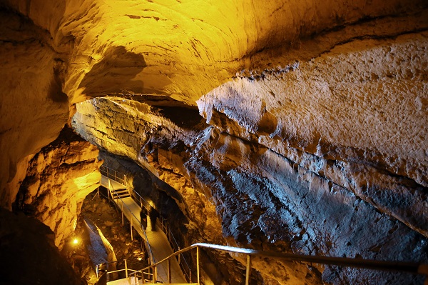 Foto - Bu mağaranın içinde nehir var! 