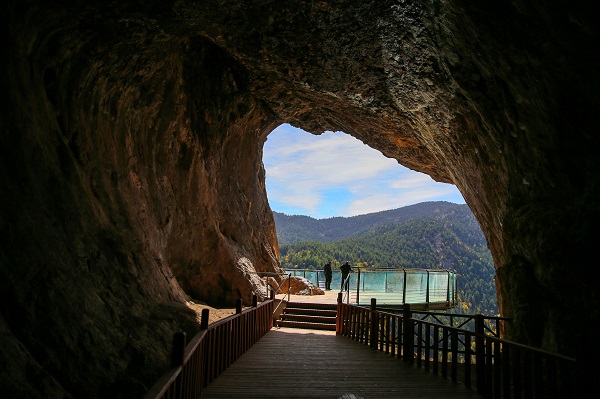 Foto - Bu mağaranın içinde nehir var! 