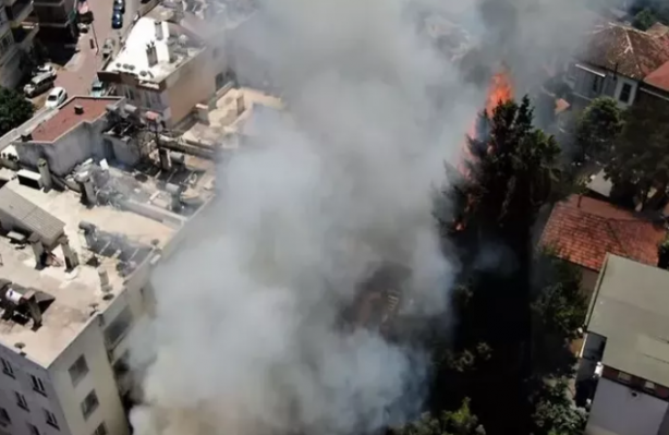 Bu mahallede her pazar aynı saatte yangın çıkıyor! Herkes teyakkuza geçti