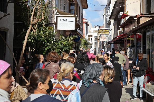 Foto - Bu mahallede yaşayana pide bedava