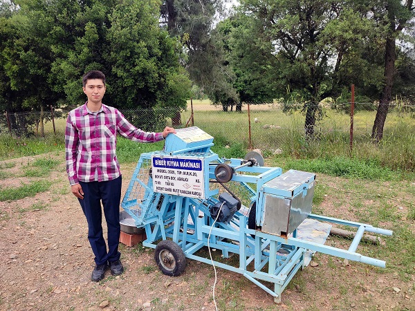 Foto - Bu makinenin yapmadığı yok! İmkansızlıklar mucit yaptı