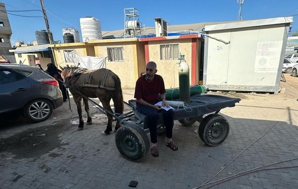 Foto - Bu manzara yürekleri yaktı! Eşek arabasıyla hastaneye oksijen tüpü arandı