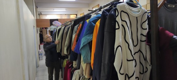 Foto - Bu marketten ne alırsan bedava!