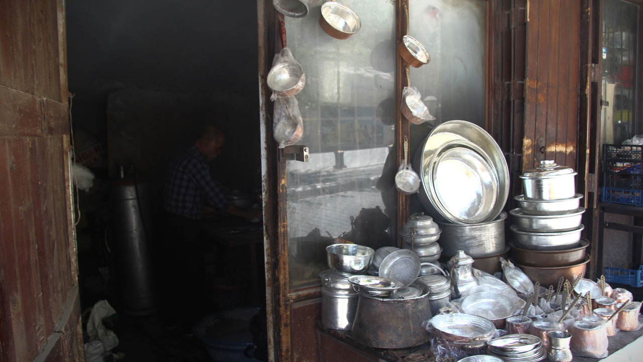 Foto - Bu mesleğin son temsilcilerinden! Yarım asırdır ocak başında