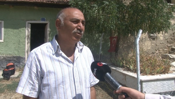 Foto - Bu mezarlara gözleri gibi bakıyorlar!