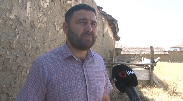 Foto - Bu mezarlara gözleri gibi bakıyorlar!