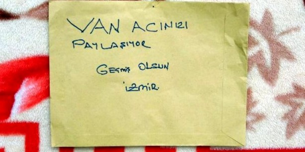 Foto - Bu milletten dünyada başka bir yerde yok! Gönderilen battaniyeyi İzmir'e gönderdi